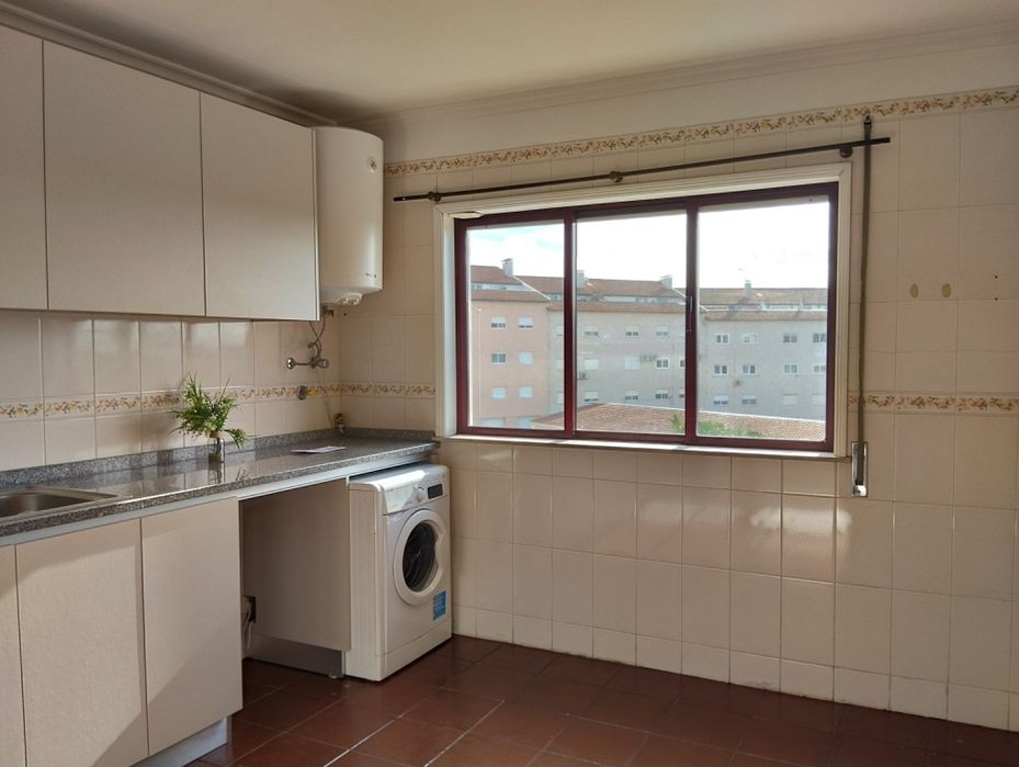 Arrendamento T3 duplex Oia