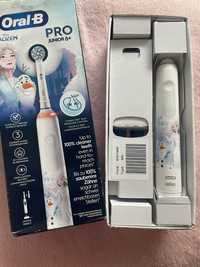 Szczoteczka elektryczna Oral-B Junior