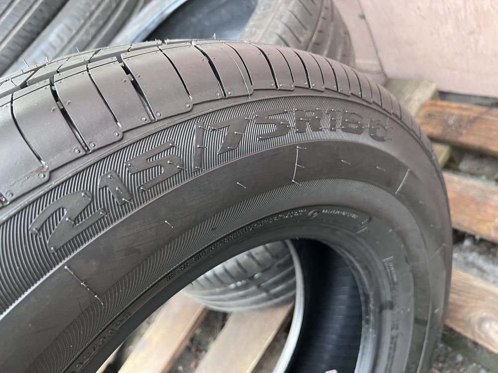 215/75/16с Cooper Avon AV11 215/75 R16C 116/114R