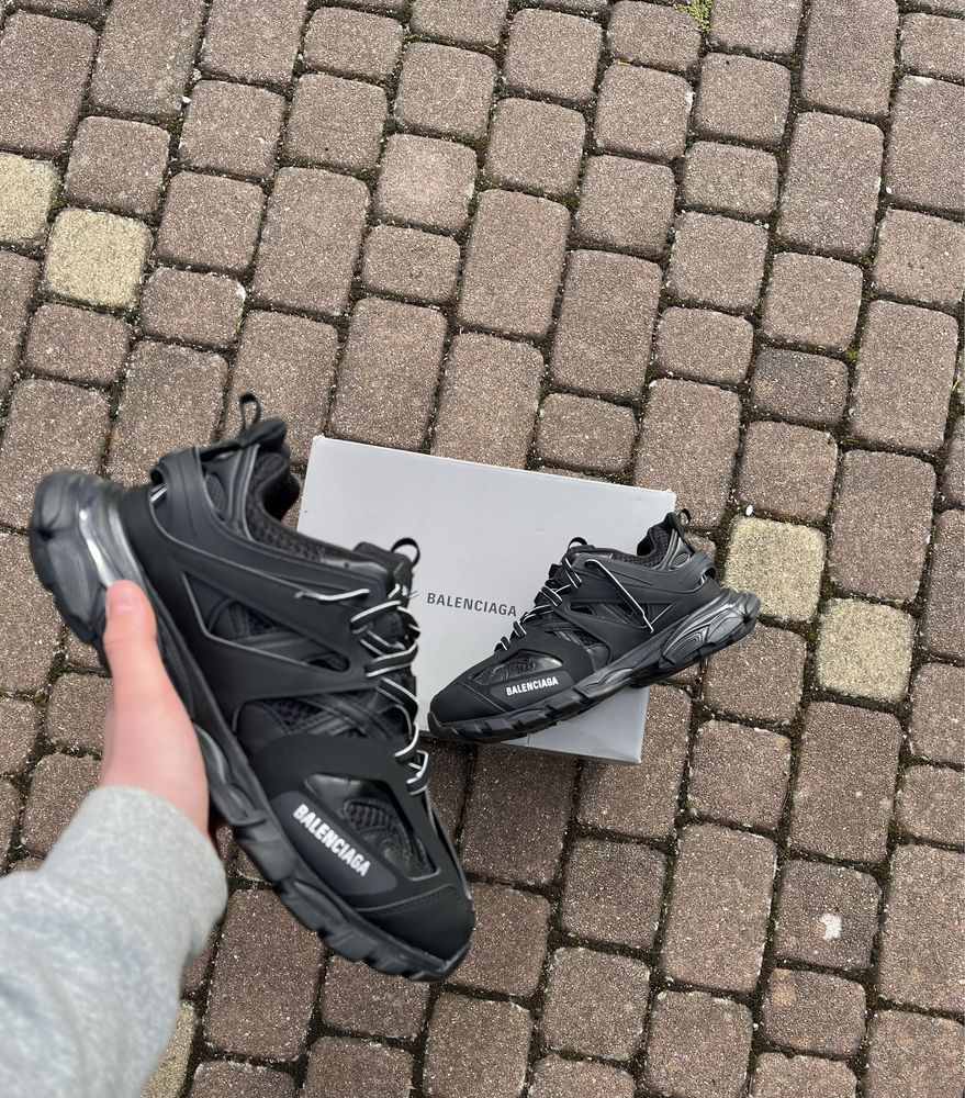 Balenciaga Track Black r 44