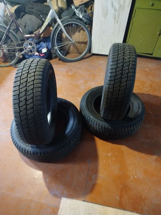 Продам зимову гуму