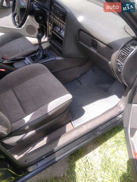 Автомобиль Опель омега