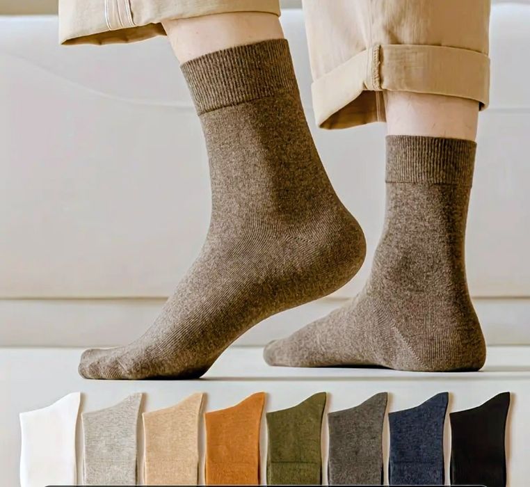 Продам теплі шкарпетки для всієї родини.