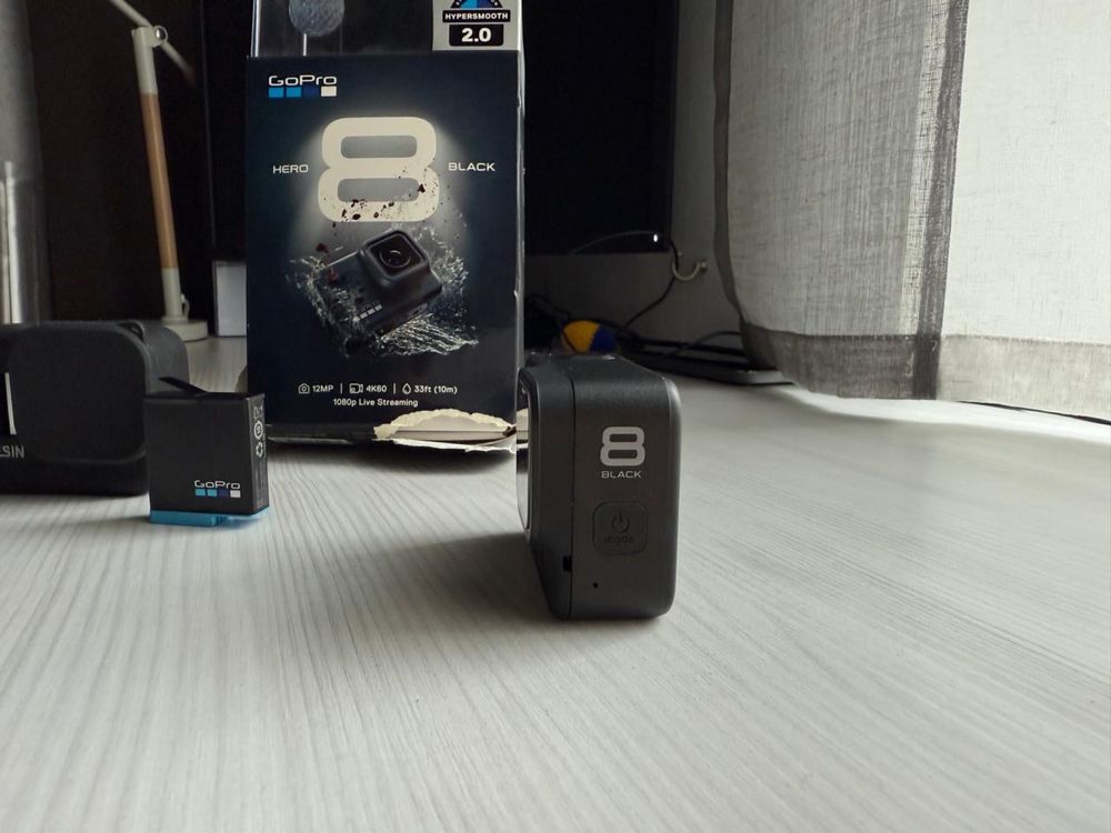 Продаю Екшн-камеру GoPro HERO 8 Black