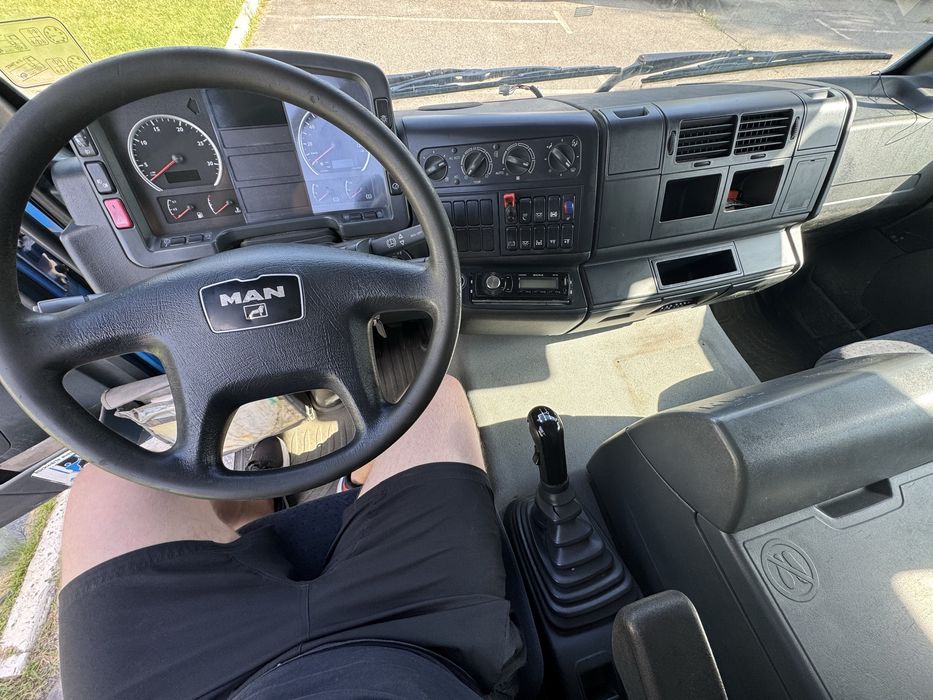 Продам бензовоз ман 18 640 кубов,3 секции