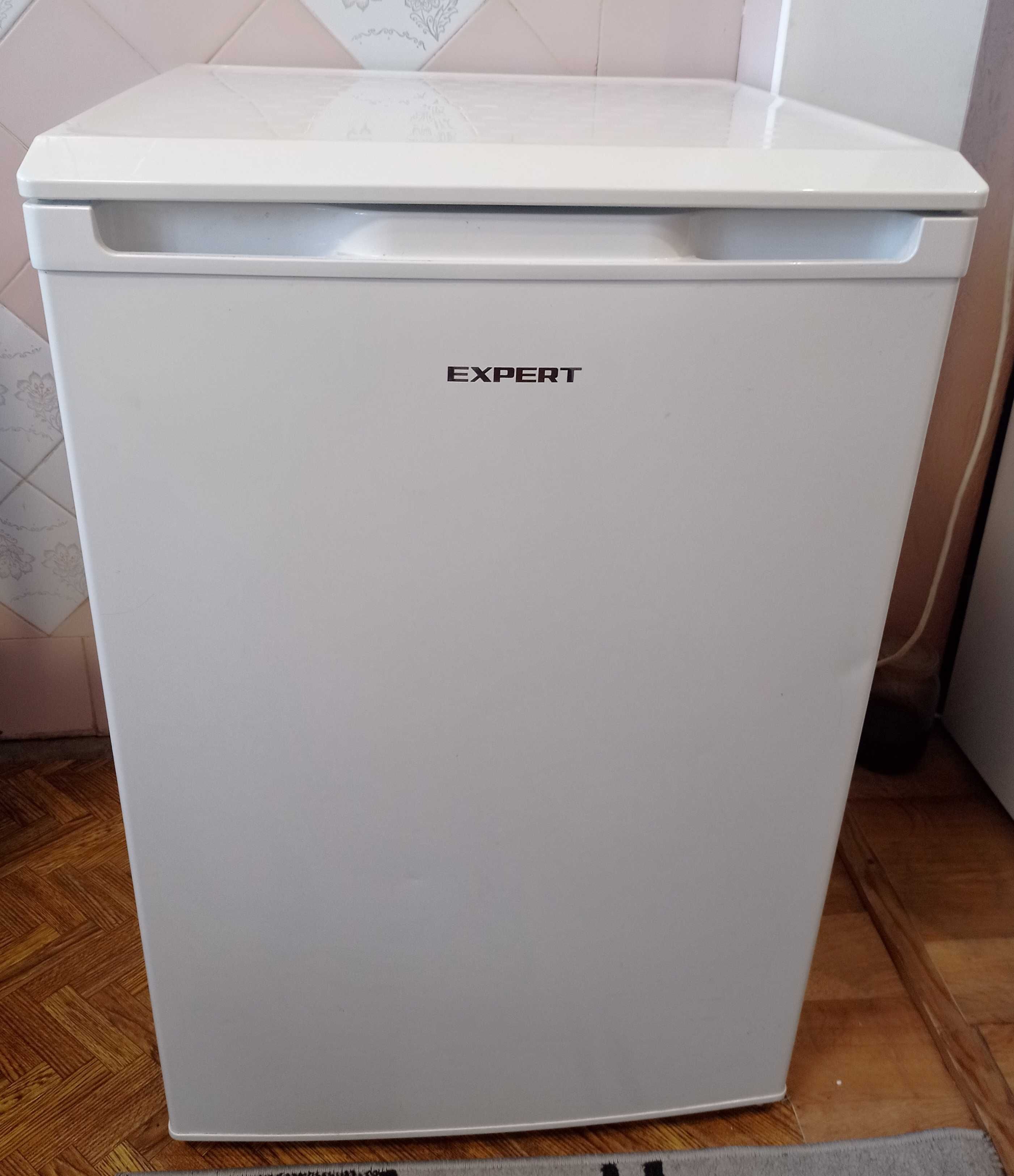 Морозильна камера EXPERT UF-85
