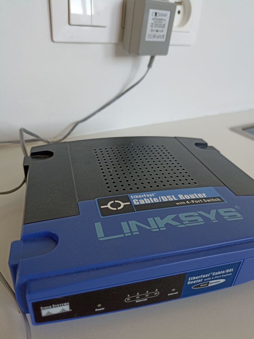 Router Linksys BEFSR41 EthernetFast Calbe / DSL Router.