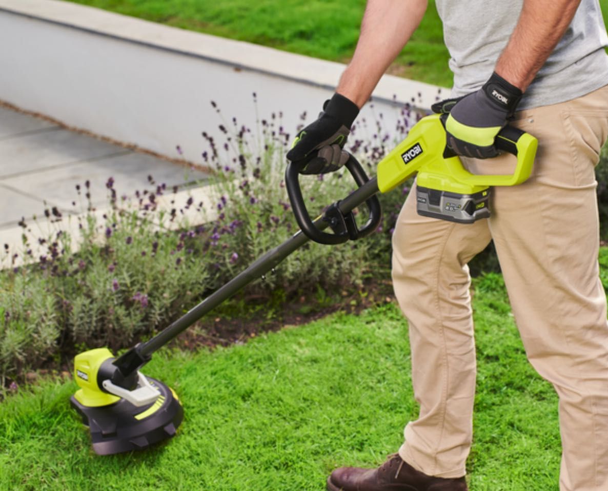 Тример садовий акумуляторний Ryobi ONE+ RY18LT33B-0 18В 33см 2.6кг
