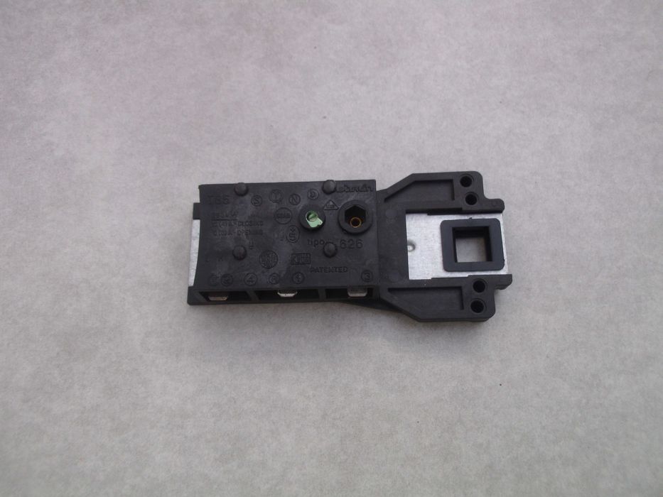 Замок дверей для стиральной машины Zanussi