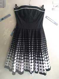 Sukienka pin up retro rozkloszowana groszki czarno biała