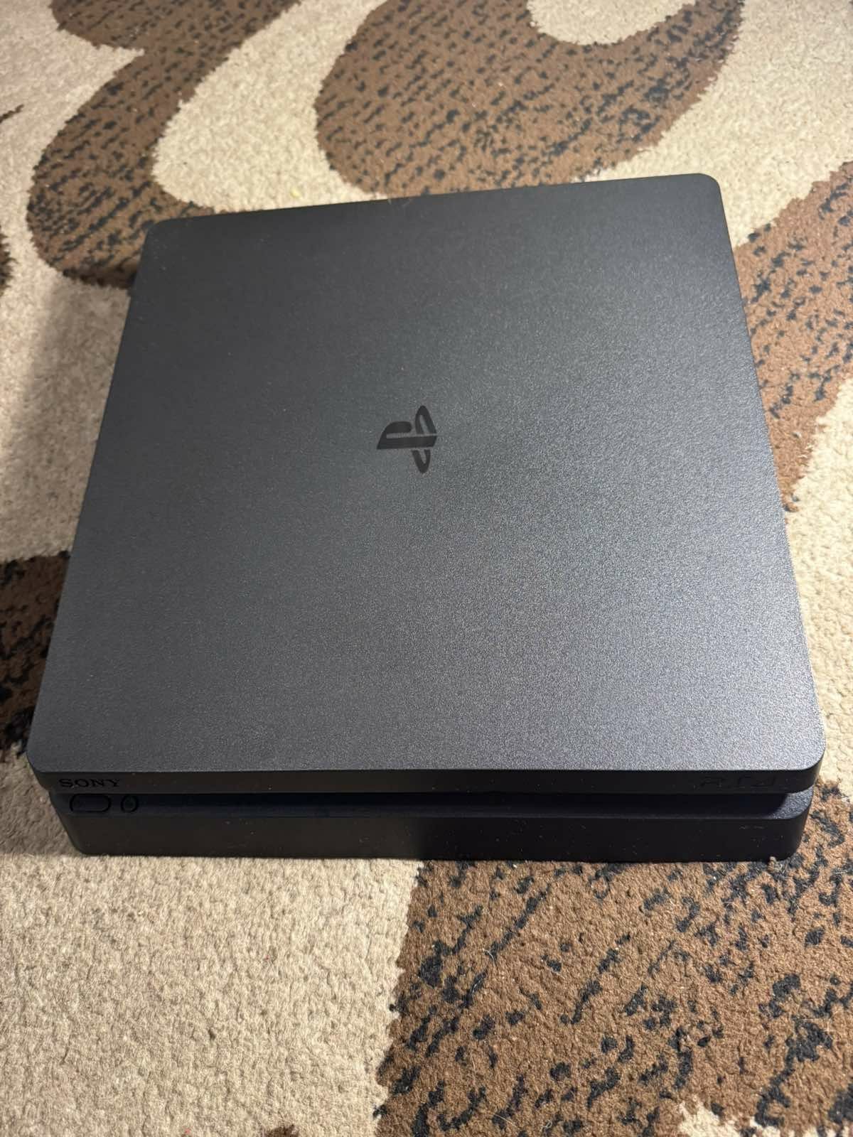 PlayStation 4 slim