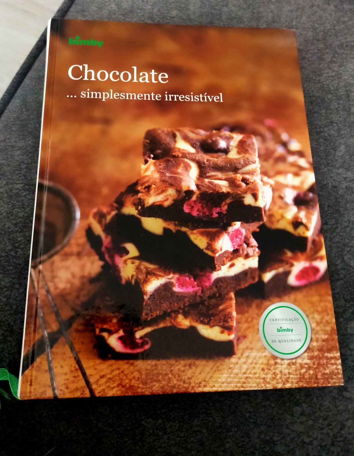 Livro "Chocolate… Simplesmente irresistível!" Bimby