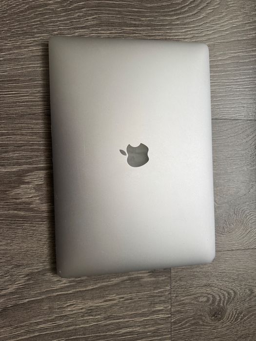 Macbook Pro 13 a1706 256ssd i5