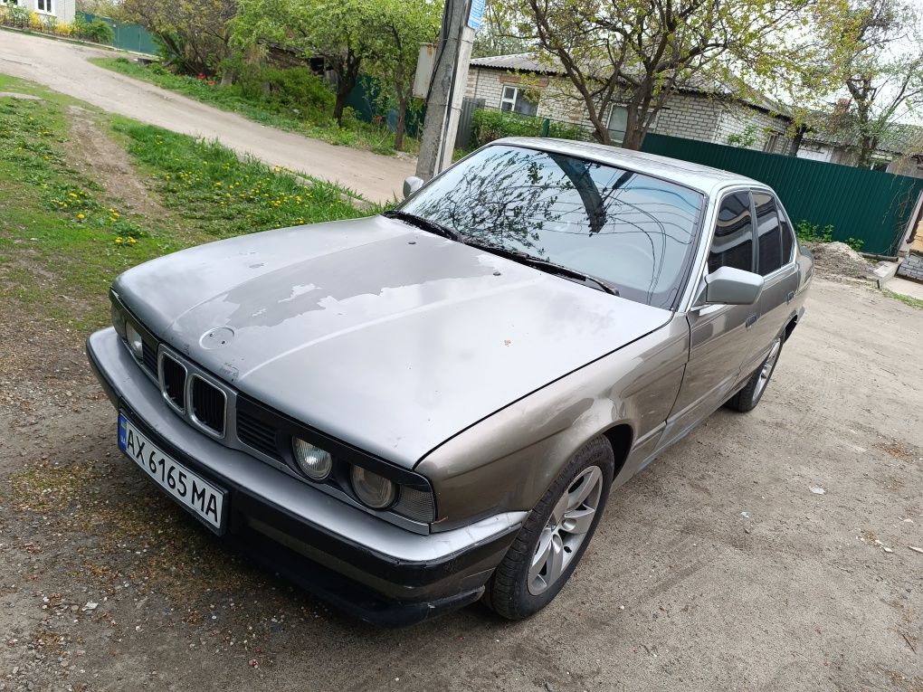 Продам  BMW  E34