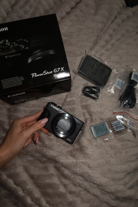 новий фотоапарат canon g7x mark iii