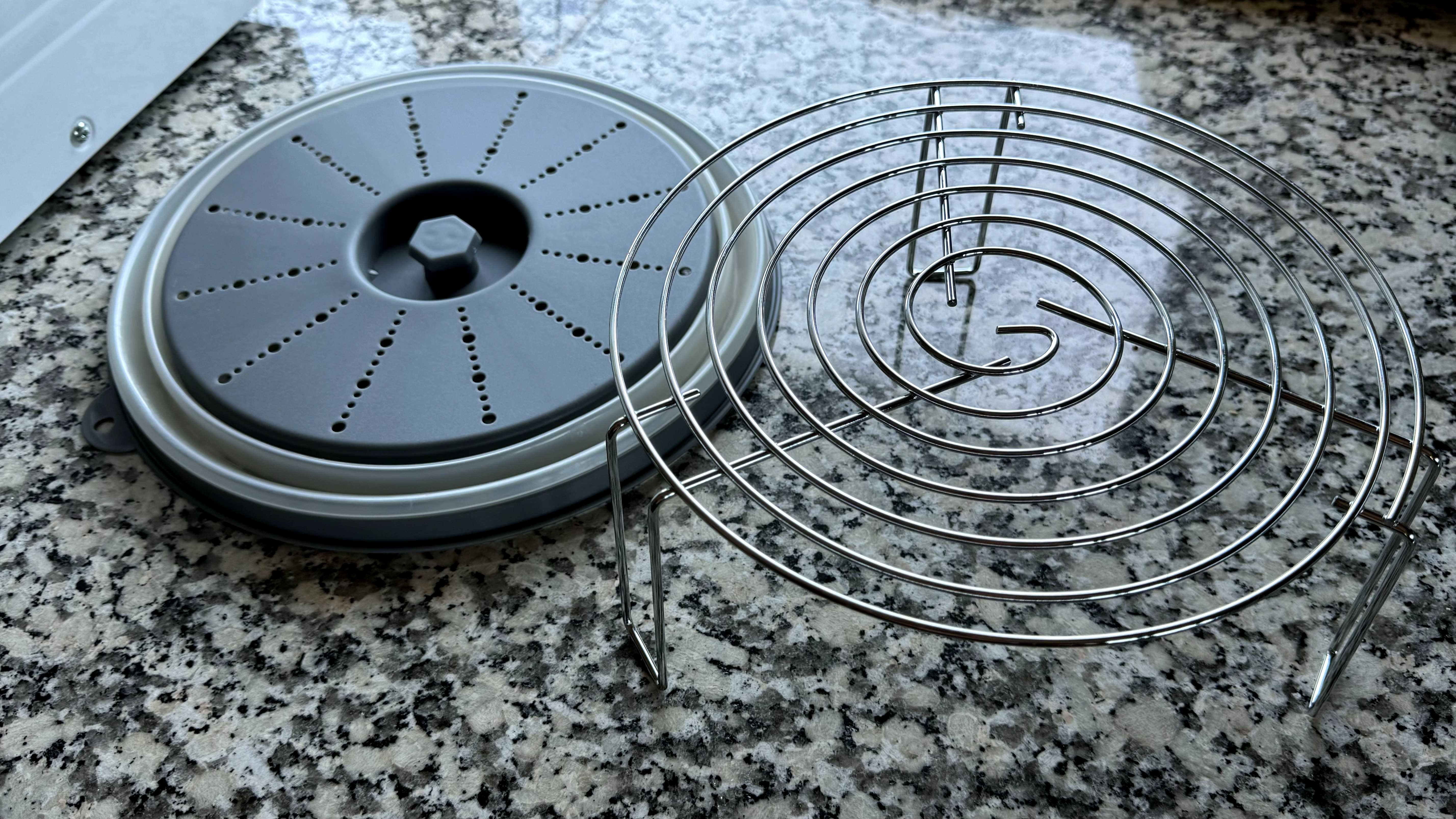 Microondas Samsung GE73A com TDS, grill e acessórios