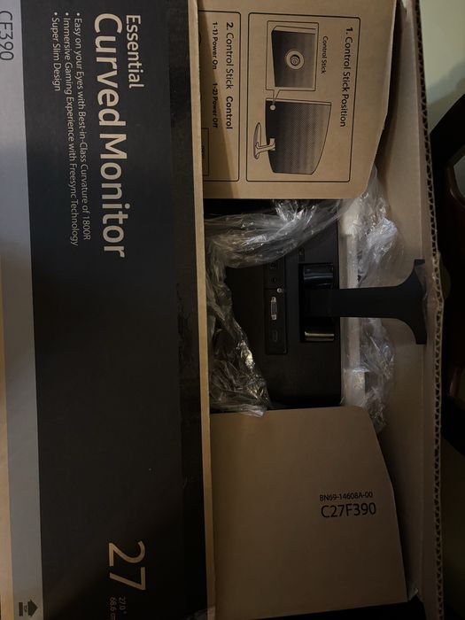 Monitor Curvo Samsung 27” Full HD -LC27F390