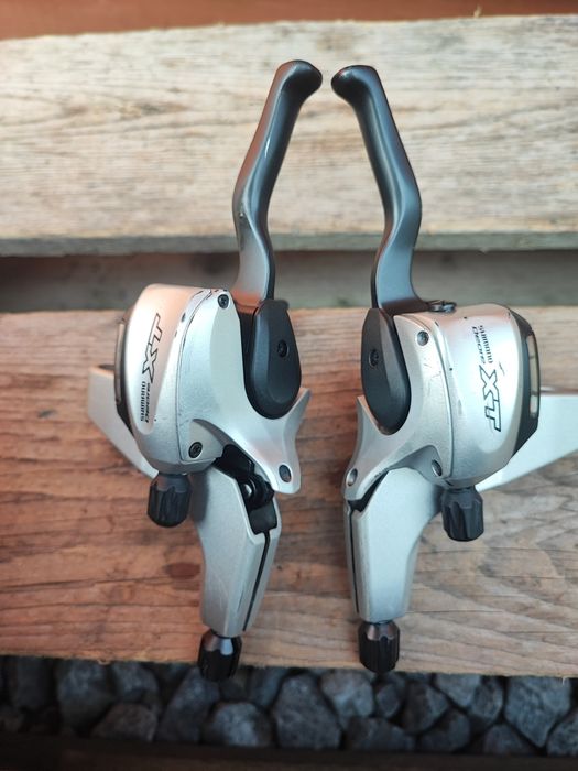 Klamkomanetkami rowerowe Shimano Deore XT M760 Dual-Control 3x9 Retro