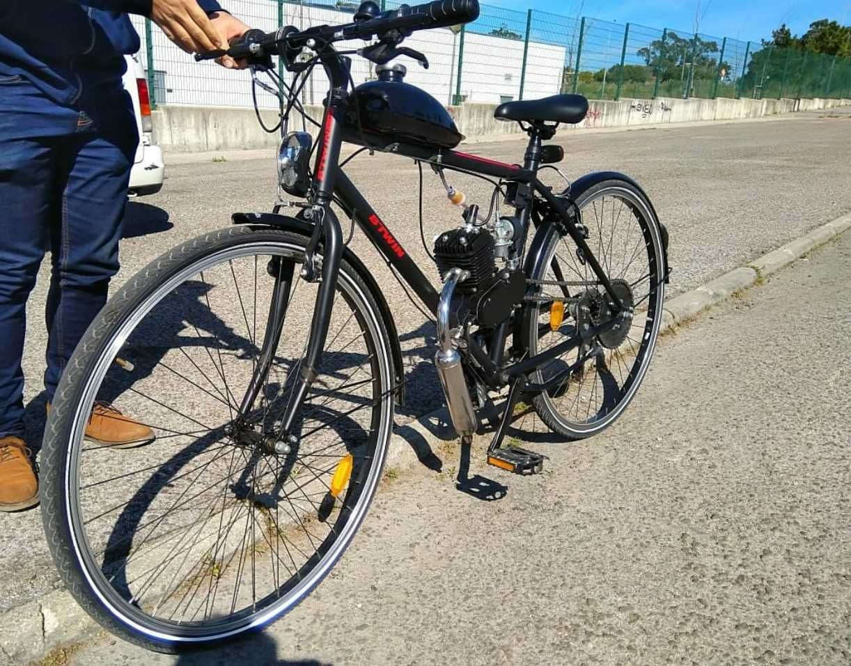 Vendo Bicicleta BTwin Network com Motor dois tempos - Perfeitas Condiç