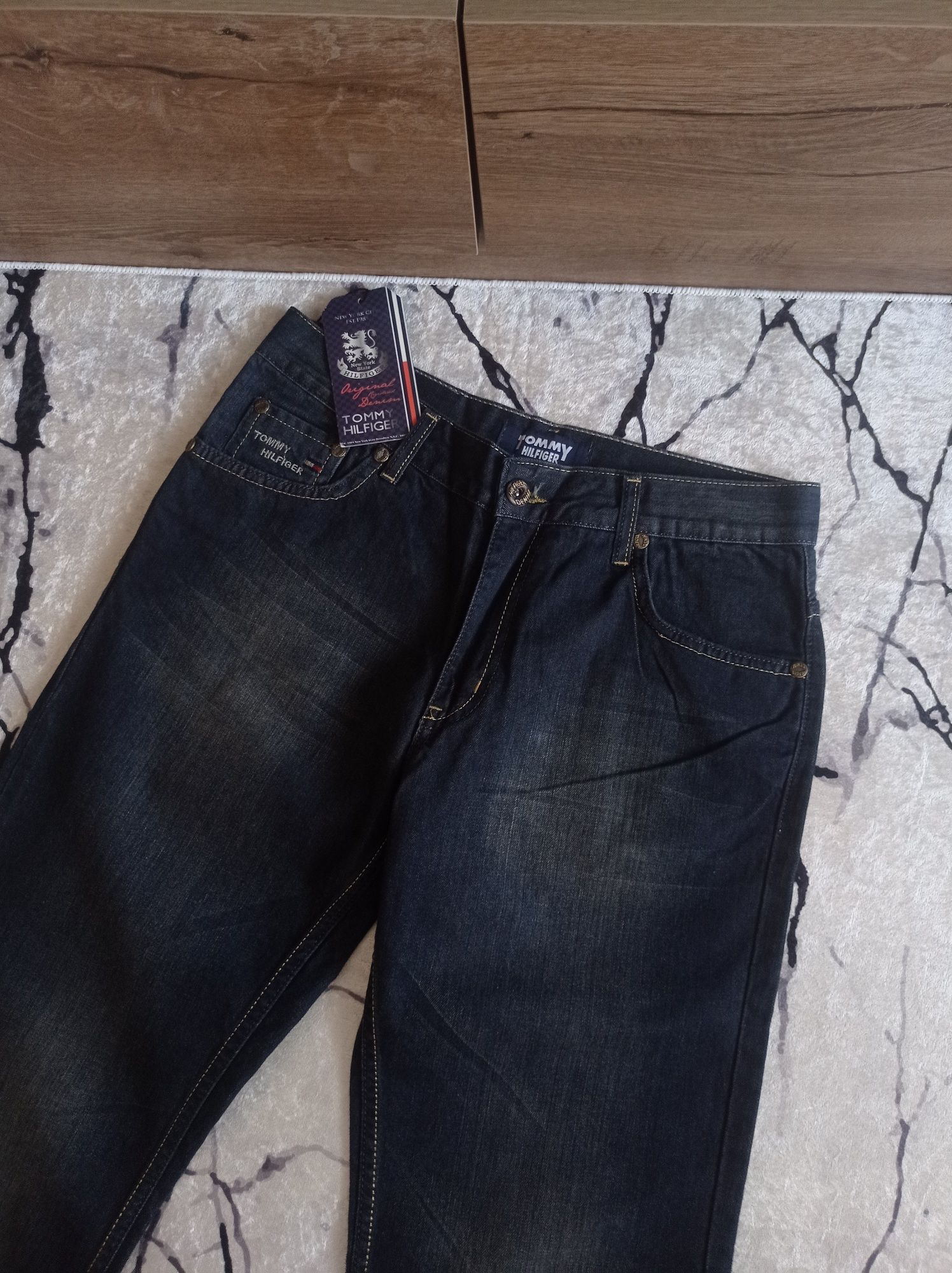 Tommy Hilfiger джинсы мужские / Новые! Размер 31 (3шт)