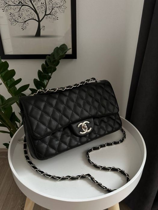 Популярна сумка в стилі шанель chanel стьобана трендова суомочка