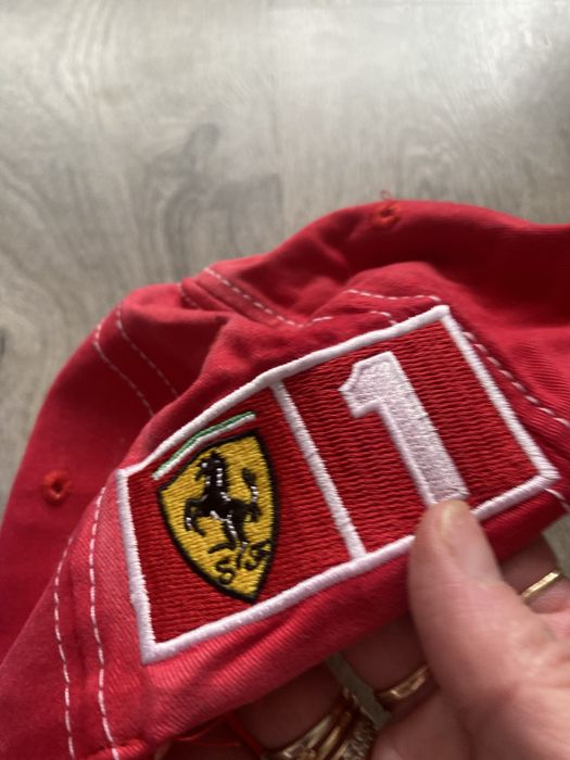 Ferrari szapka z daszkiem