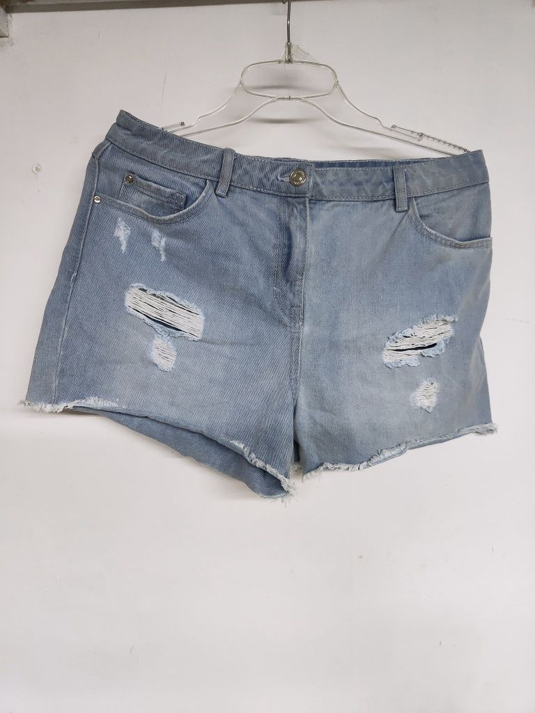 Jasne jeansowe dżinsowe spodenki szorty z dziurami rozmiar 38 40