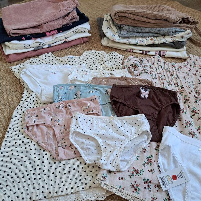 Куртка zara,Zara 104, zara 98,комбінезон zara,трусики hm 98, на 3-4 ро