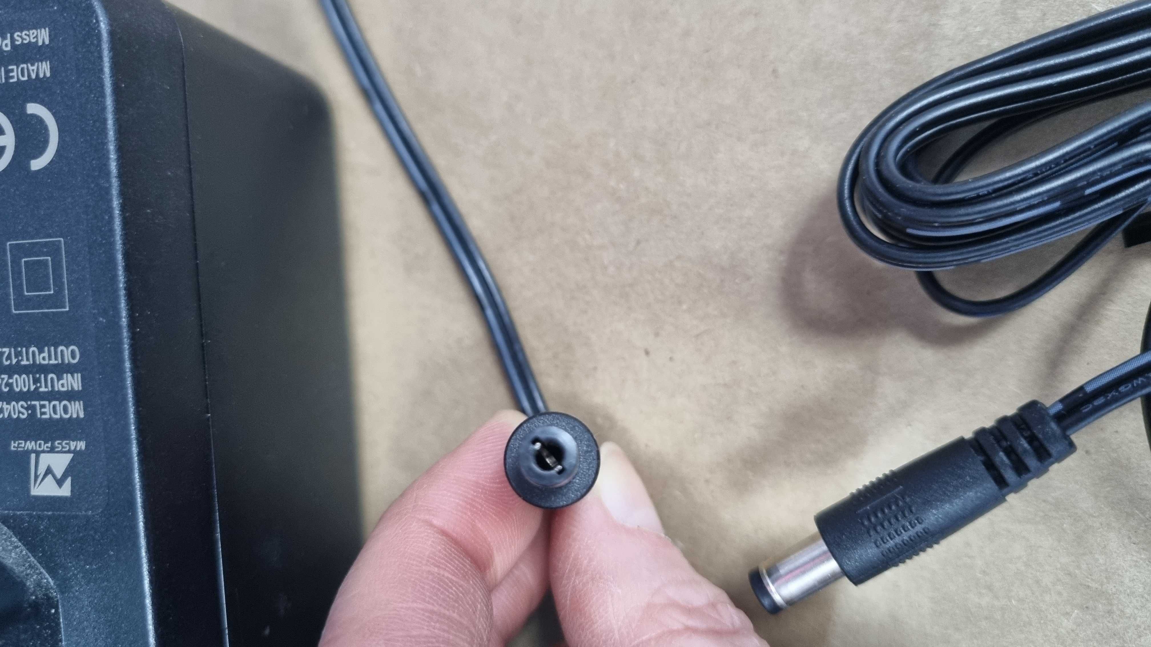 10 szt. Zasilacz output 12V, 2.0A, 24W do dekoderów Canal+