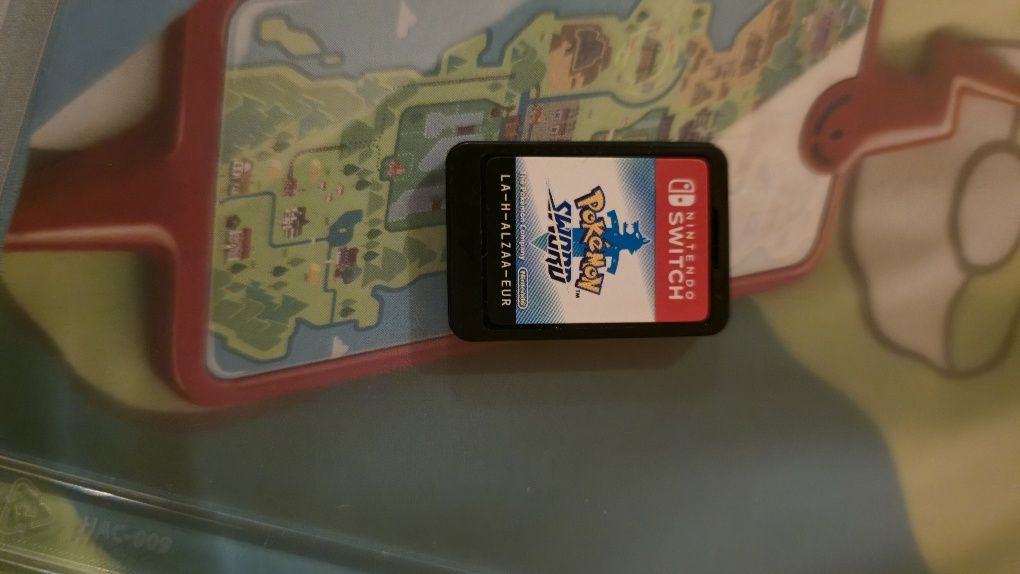 Gra Pokemon Let's go Eevee oraz Gra Pokemon Sword