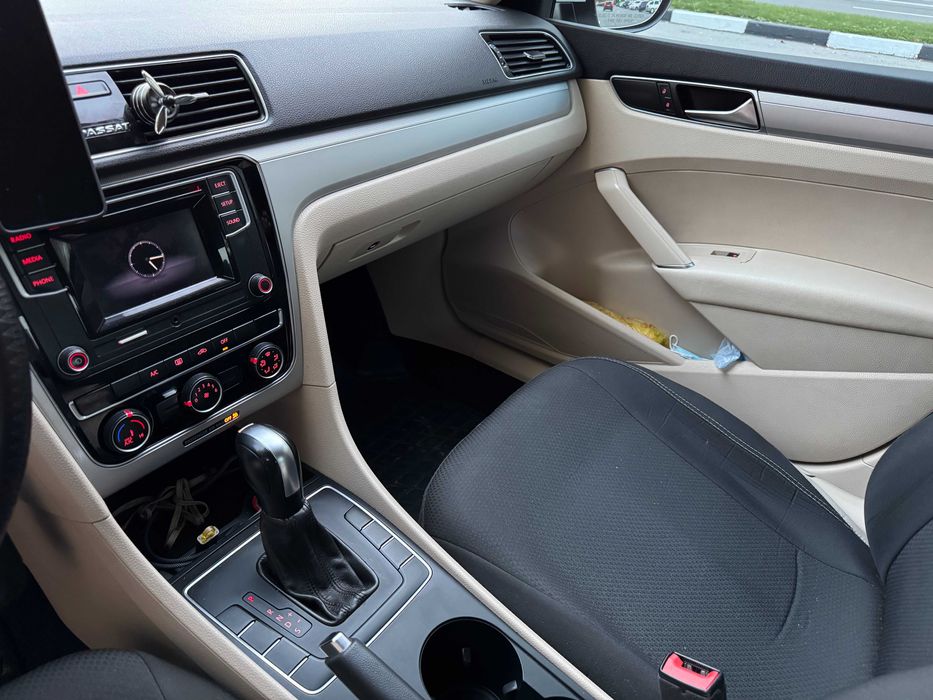 Продам Volkswagen Passat 2018