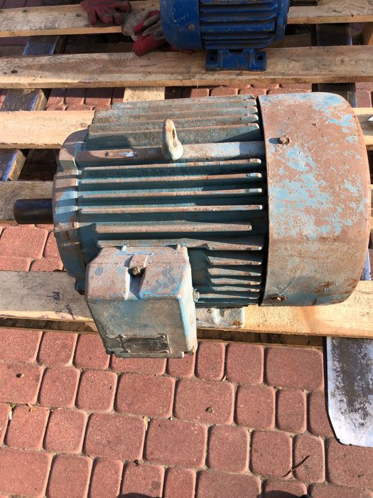 Silnik elektryczny 7,5 kw 2910 obrotów