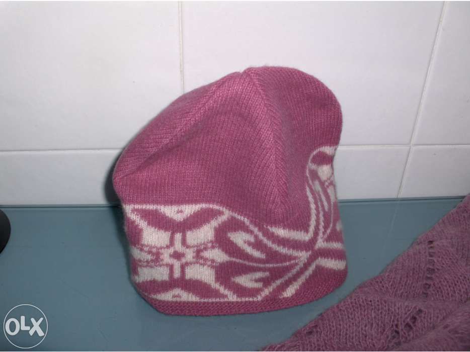 ÉCharpe e gorro rosa