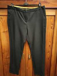 Czarne proste spodnie Monnari 46