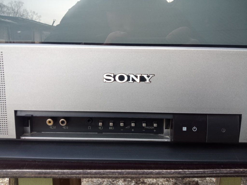 Телевизор Sony + пульт
