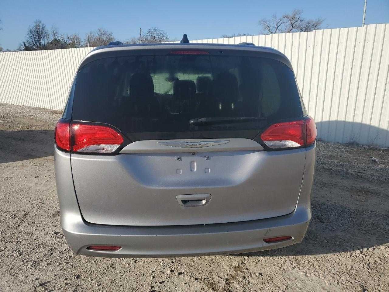 2021 Chrysler Voyager Lxi