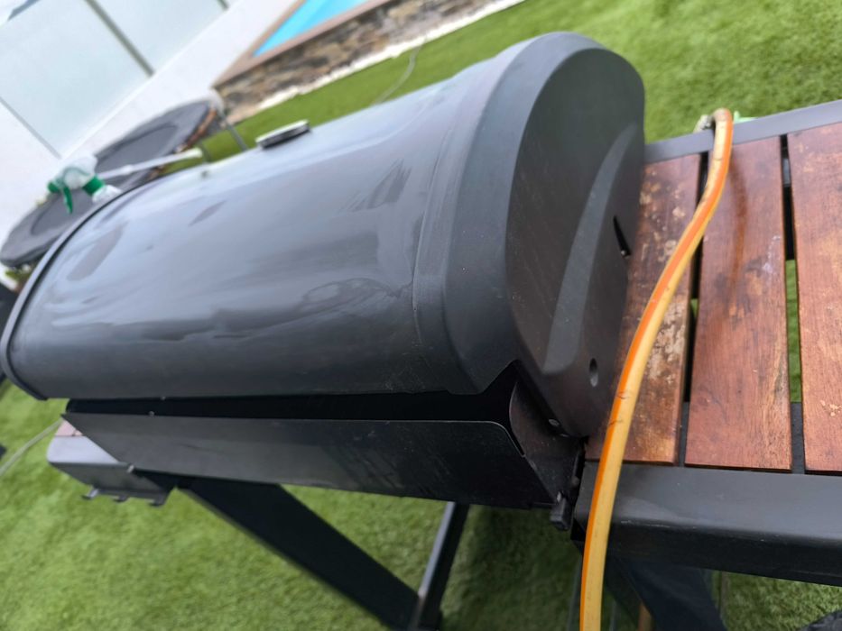 Barbecue a gás com 3 queimadores Campingaz