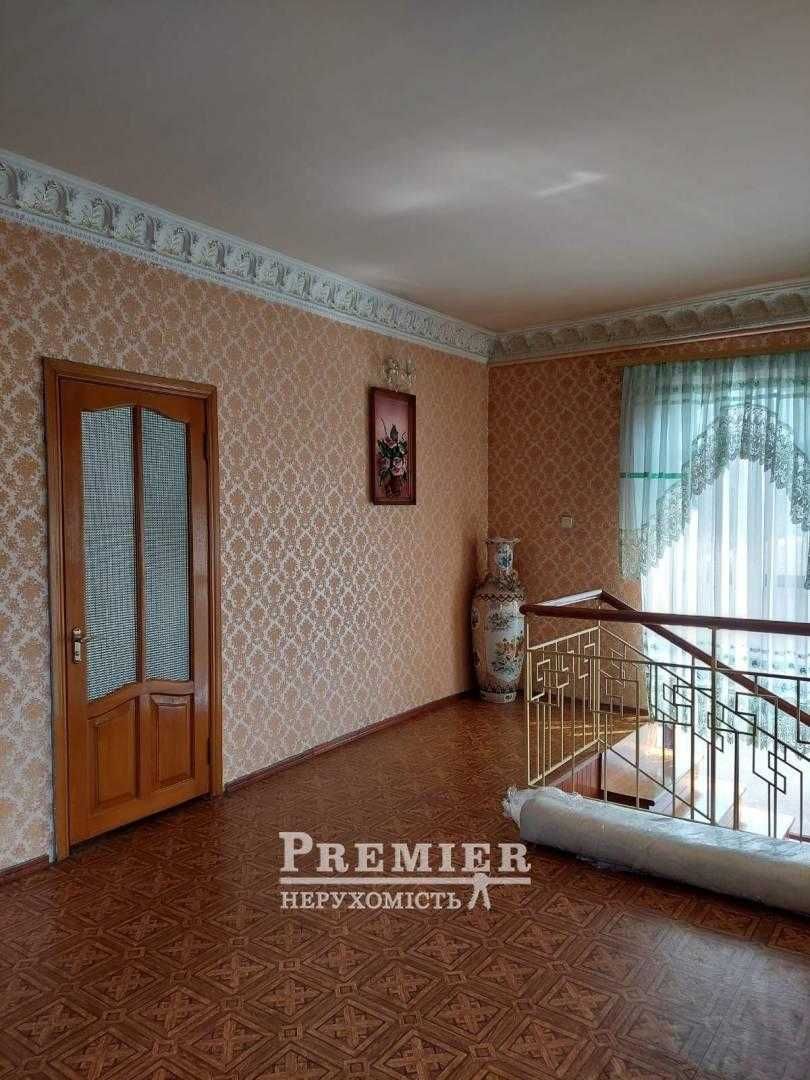 Терміново!2-поверх. будинок на Черемушках з ремонтом, 6 сот,165000у.о.