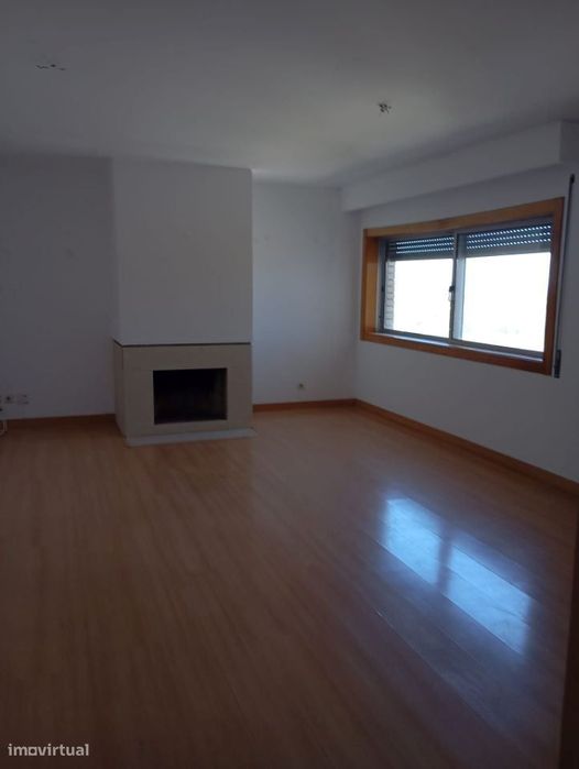 T2+1 com optimos acabamentos e lugar de garagem-Pedrouços