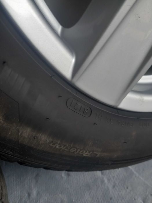 Komplet alu felgi z oponami Porsche Cayenne 255/55/18