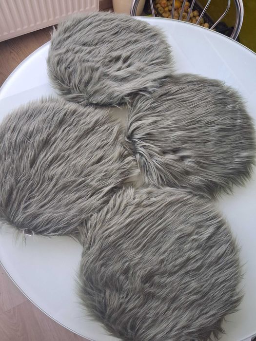 Подушки на стілець хутро 4шт