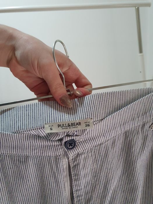 Calças Pull&bear às riscas