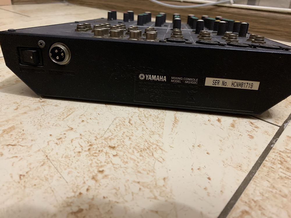 Мікшерний пульт Yamaha MG102c