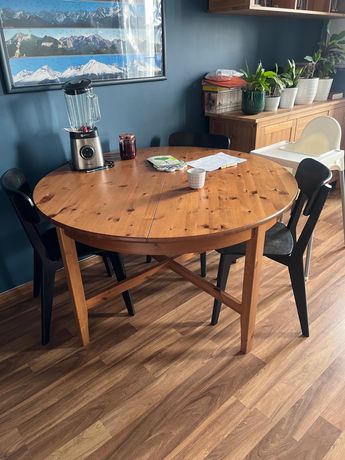 Stół okrągły (drewniany, rozkładany) BJURSTA Ikea