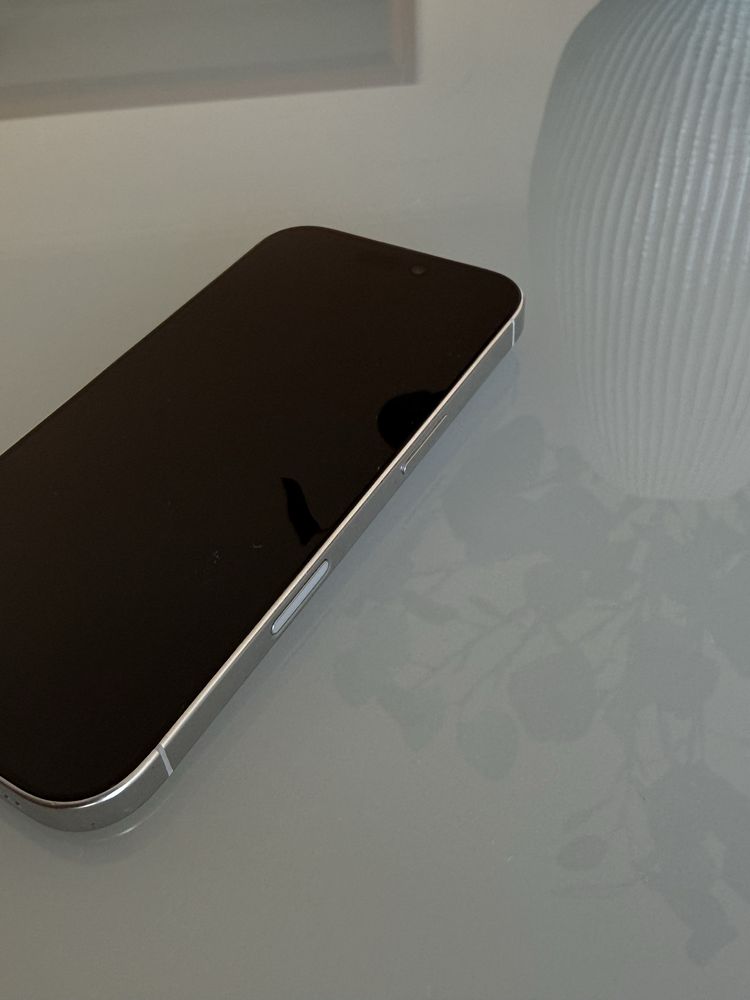 iPhone 16 Pro 256GB Branco