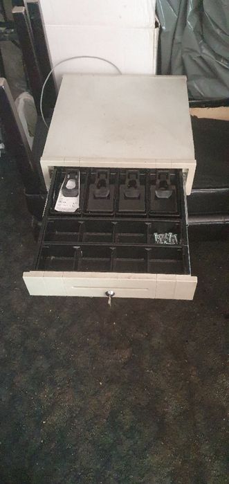 Kasa w Bardzo dobrym stanie