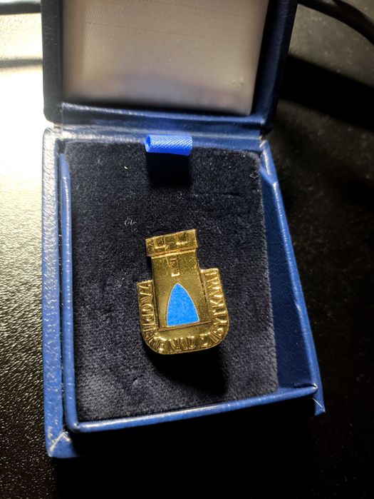 Odznaka za opiekę nad zabytkami + etui