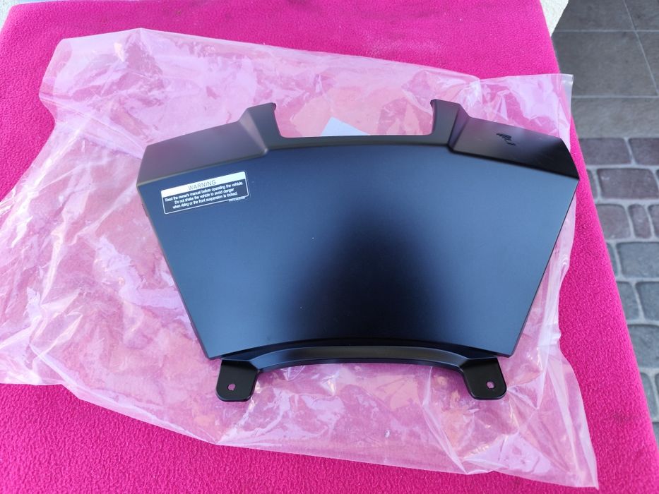 Osłona nóg owiewka boczna Kymco CV3 550