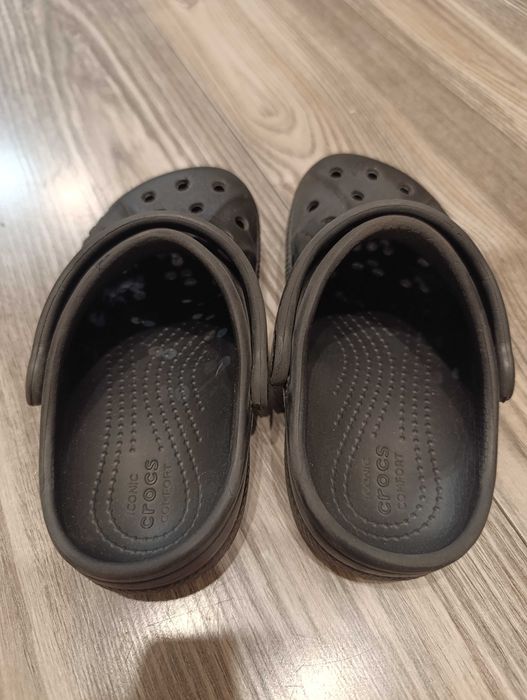 Klapki dziecięce r 9c (25-26)  czarne Crocs