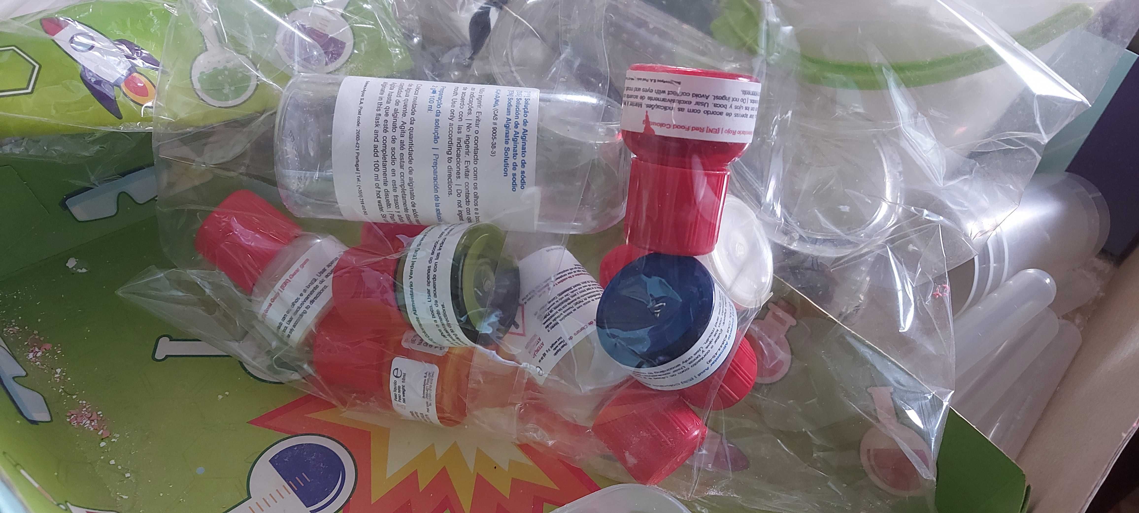 Fabrica viscosa, pega monstros